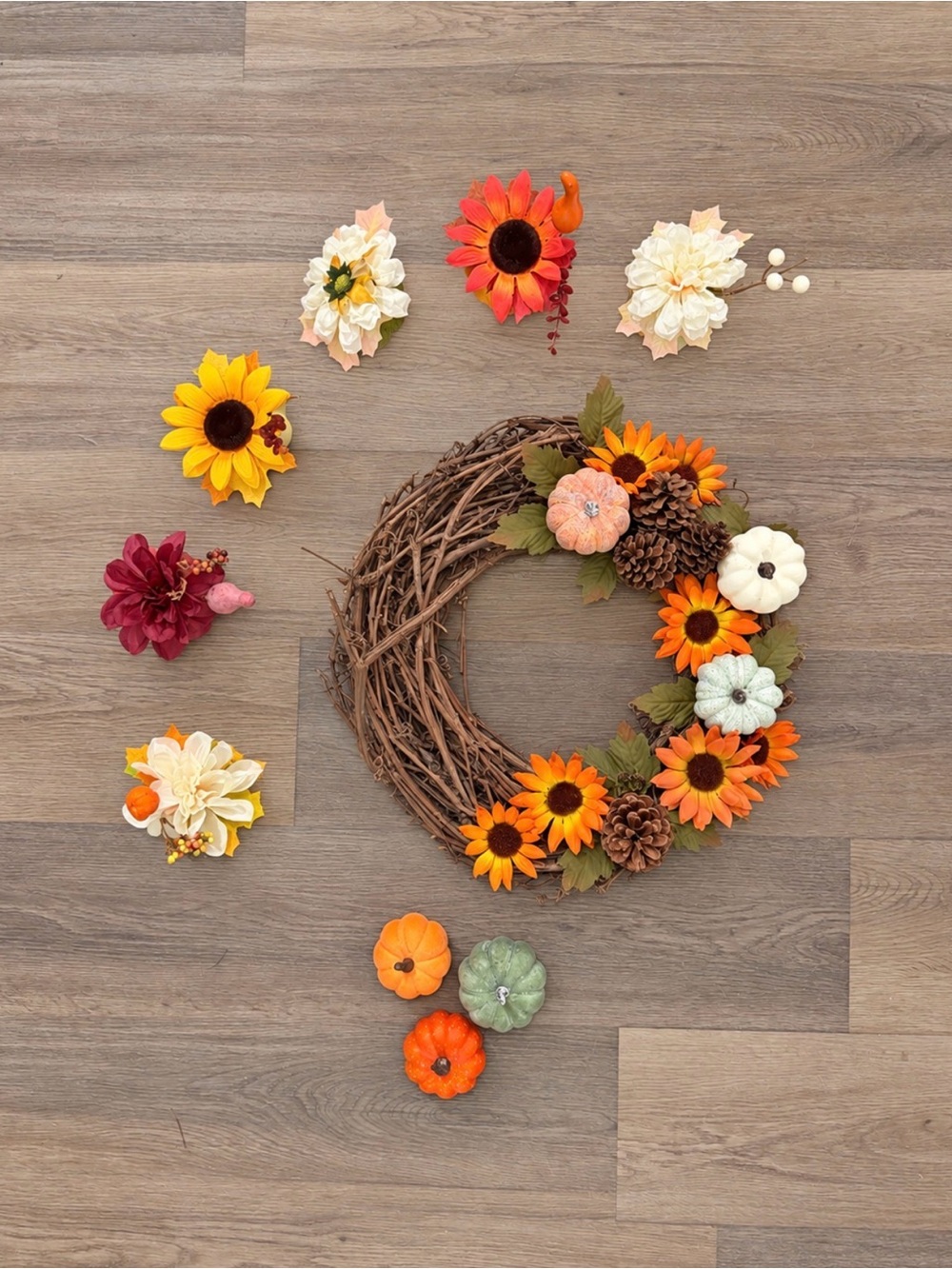 Autumn Decor | Grapevine Wreath | Floral Pumpkins